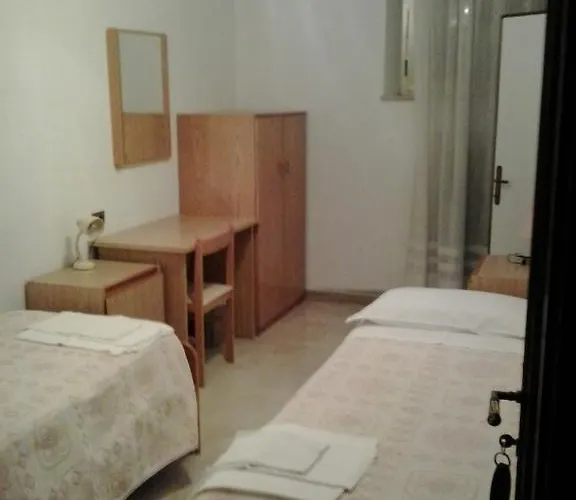 Han/Misafirhane Locanda La Rocca San Leo